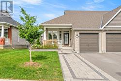 56 KAYENTA STREET  Ottawa, ON K2S 2K7