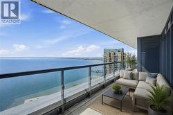 370 MARTHA Street Unit# 2104  Burlington, ON L7R 0G9