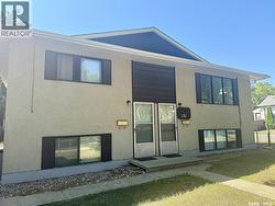 121 29th STREET W  Saskatoon, SK S7L 0L7