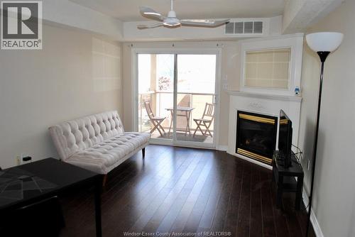 3000 SANDWICH STREET Unit# 410 , Windsor, Ontario N9C 4G3 4