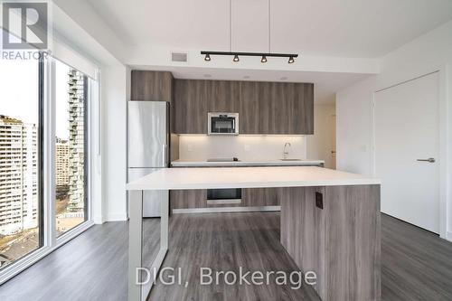 2807 - 8 GLOUCESTER STREET , Toronto, Ontario M4Y 0H8 3