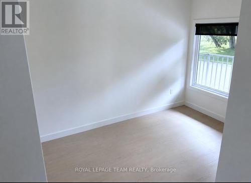 253B BRADFORD STREET , Ottawa, Ontario K2B 5Z5 4