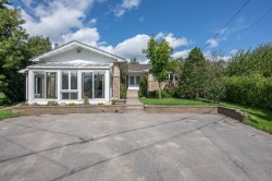 717 Av. J.-A.-Savoie  Laval (Saint-Vincent-De-Paul), QC H7E 2X2
