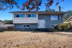 909 Shearwater St Esquimalt, BC V9A 4V3