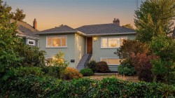 2516 Prior St Victoria, BC V8T 3X6
