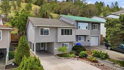 393 WADDINGTON Drive Kamloops, BC V2E 1S3
