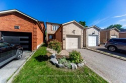 28 Augusta Court Markham, ON L3T 7K7