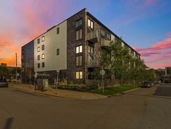 213 5662 Roberts Street  Halifax, NS B3K 0E3