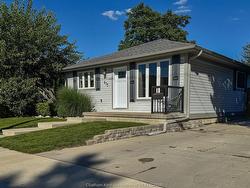 675 Albert Street Wallaceburg, ON N8A 1Y8