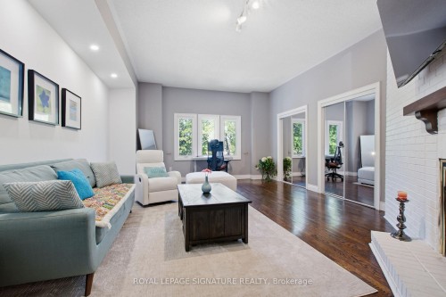2516 Willowburne Drive, Mississauga, ON 