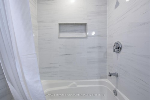 2516 Willowburne Drive, Mississauga, ON 