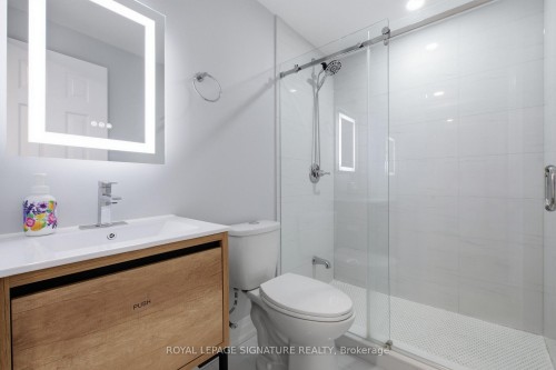 2516 Willowburne Drive, Mississauga, ON 