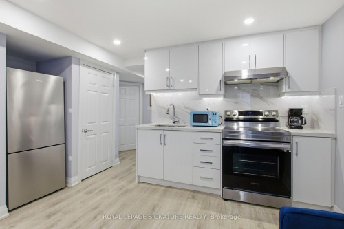 2516 Willowburne Drive, Mississauga, ON 