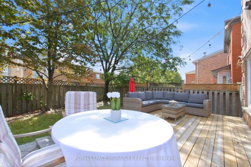 2516 Willowburne Drive, Mississauga, ON 