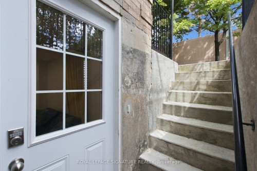 2516 Willowburne Drive, Mississauga, ON 