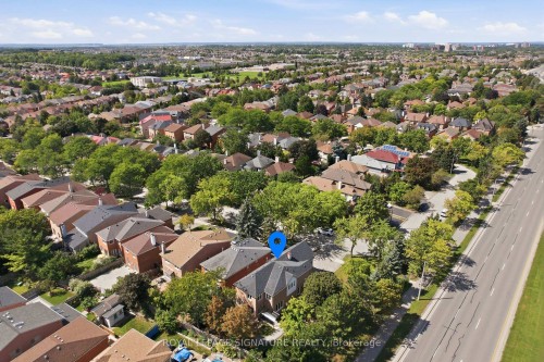 2516 Willowburne Drive, Mississauga, ON 