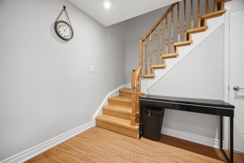 6910 Bansbridge Crescent, Mississauga, ON 