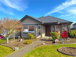 586 Hampstead St Parksville, BC V9P 2T7