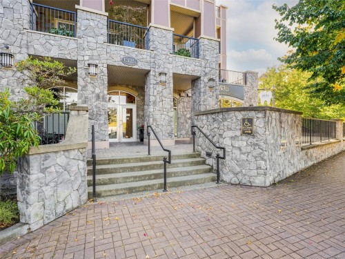 #413-1325 Bear Mountain Pkwy  Langford, BC V9B 6T8