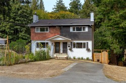 #A-416 GAMBLE Pl  Colwood, BC V9B 2R1
