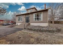 300 Topsail Road  St. John's, NL A1E 2B5