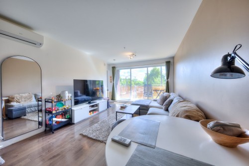 202-2365 Rue des Carrières  Montréal (Rosemont/La Petite-Patrie), QC H2G 1X6