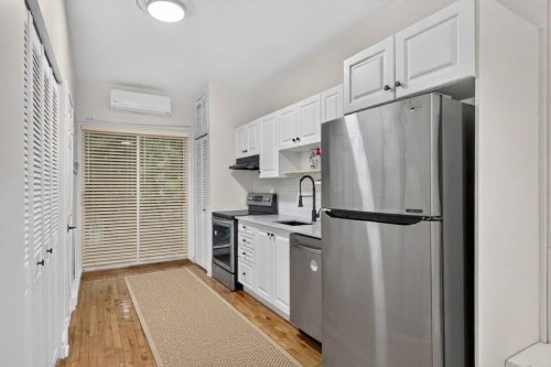 5208 Av. des Érables , Montréal (Rosemont/La Petite-Patrie), QC H2H 2E7 5