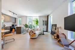 Salon - 