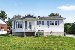 141 Rue des Érables  Lachute, QC J8H 1A7