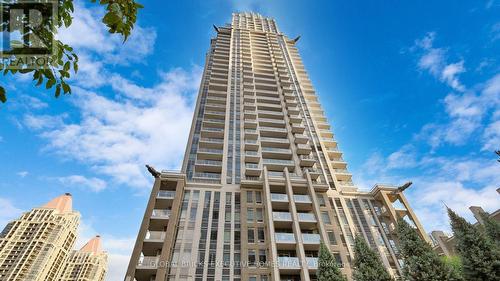 2911 - 388 PRINCE OF WALES DRIVE  Mississauga, ON L5B 0A1