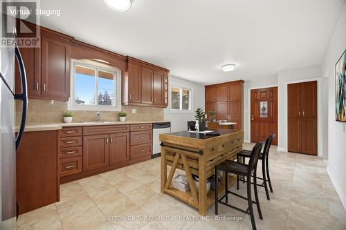 Space for a island - 126 Angelene Street, Mississauga, ON 