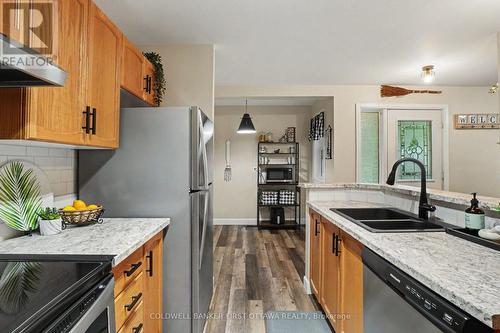 6 Bathurst Road, Perth, ON 