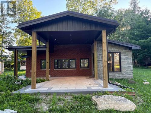 2012 INGLEWOOD DRIVE , Innisfil, Ontario L9S 1Z1 3