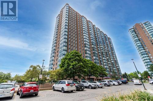 816 - 155 HILLCREST AVENUE  Mississauga, ON L5B 3Z2