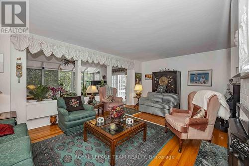 1174 Bonnie Crescent, Ottawa, ON 