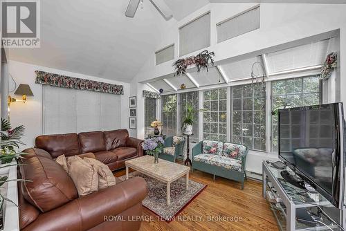 1174 Bonnie Crescent, Ottawa, ON 