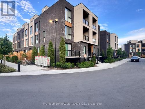 4 - 176 CLONMORE DRIVE , Toronto, Ontario M1N 1Y1 3