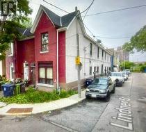 38 MILLER STREET  Toronto, ON M6N 2Z7