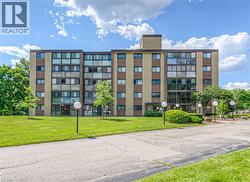 380 CHAMPLAIN Boulevard Unit# 205  Cambridge, ON N1R 7J6