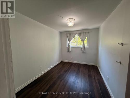 MAIN LEVEL - 8200 WOODBINE STREET , Niagara Falls (Ascot), Ontario L2H 1C7 3