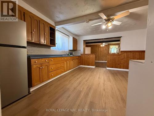 MAIN LEVEL - 8200 WOODBINE STREET , Niagara Falls (Ascot), Ontario L2H 1C7 5