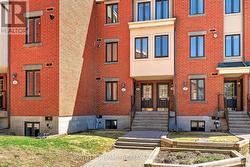 43 CRISPIN PRIVATE Ottawa, ON K1K 2T7