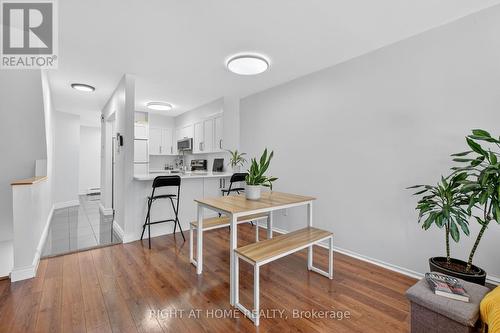43 Crispin Private, Ottawa, ON 