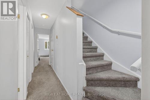 43 Crispin Private, Ottawa, ON 