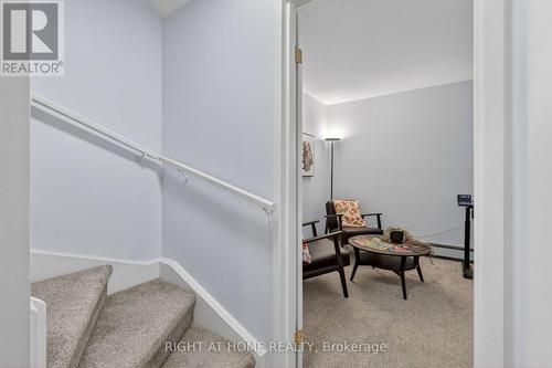43 Crispin Private, Ottawa, ON 
