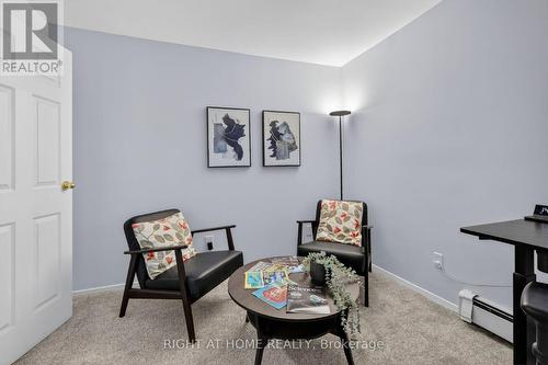 43 Crispin Private, Ottawa, ON 