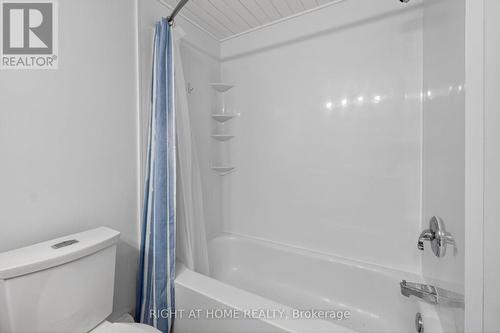 43 Crispin Private, Ottawa, ON 