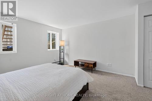 43 Crispin Private, Ottawa, ON 