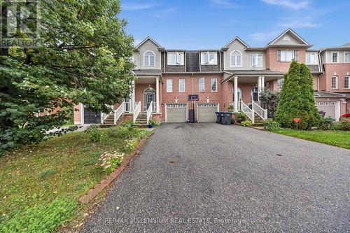 39 DECKER HOLLOW CIRCLE  Brampton, ON L6X 0K9