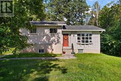 1112 FRANCIS STREET Greater Madawaska, ON K0H 1H0